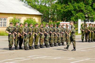 Этикет для военнослужащих в армии: мату нет!